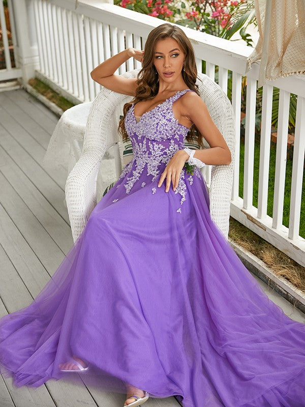 Robes en tulle avec appliques, col en V, sans manches, traîne courte